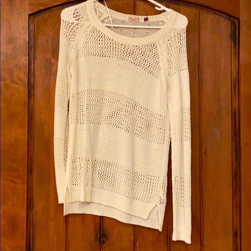 White Hole Designed Top